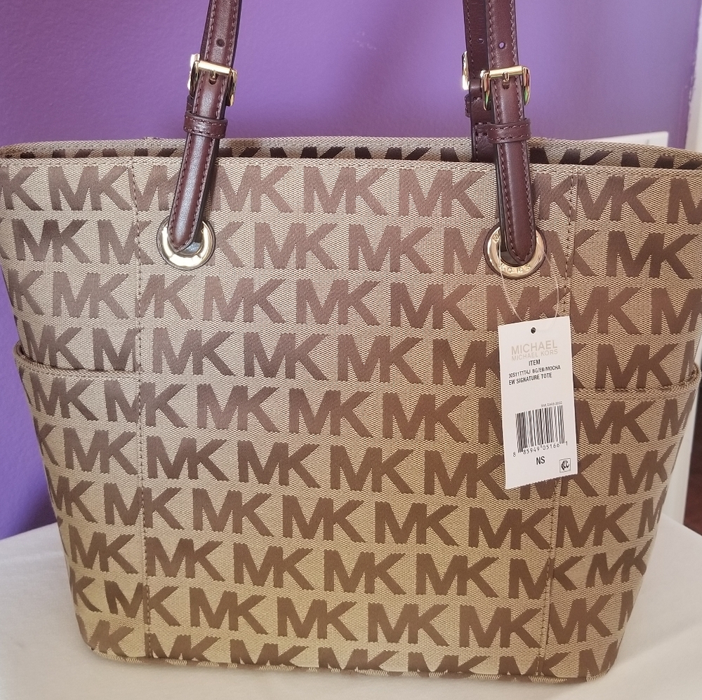 Michael Kors E/W Signature Tote Mocha